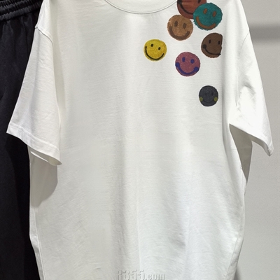 市场上装-T恤-休闲T恤