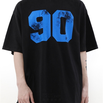 市场上装-T恤-电商T恤