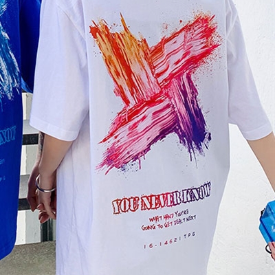 市场上装-T恤-电商T恤