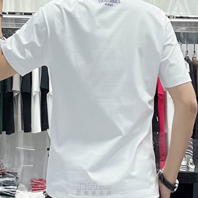 市场上装-T恤-欧货T恤