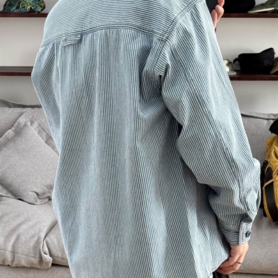 市场上装-衬衫-休闲衬衫