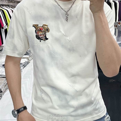 市场上装-T恤-欧货T恤