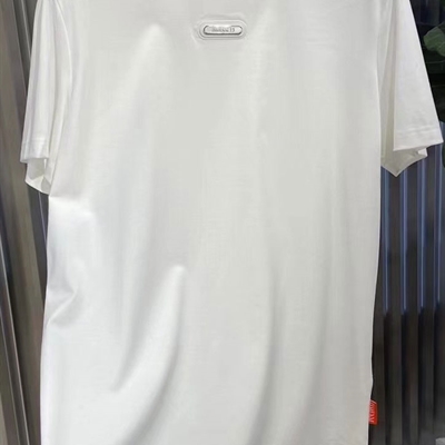 市场上装-T恤-欧货T恤