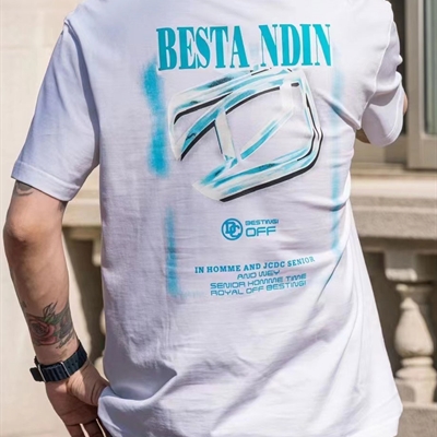 市场上装-T恤-欧货T恤