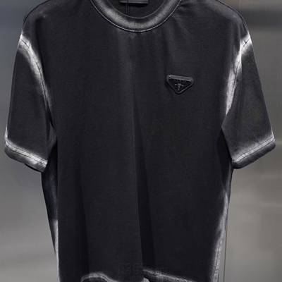 市场上装-T恤-欧货T恤