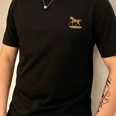 市场上装-T恤-欧货T恤