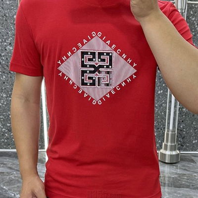 市场上装-T恤-欧货T恤