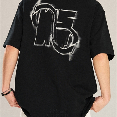 市场上装-T恤-电商T恤