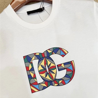 市场上装-T恤-欧货T恤