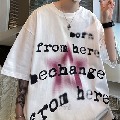 市场上装-T恤-电商T恤