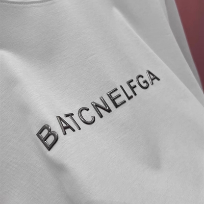 市场上装-T恤-欧货T恤