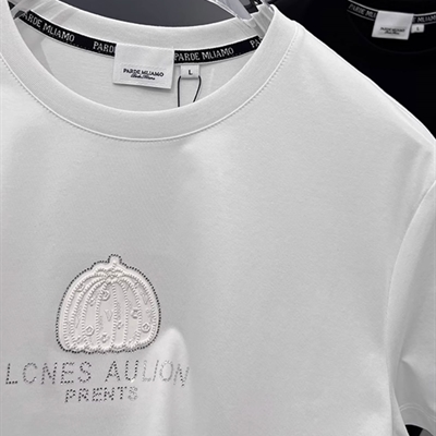 市场上装-T恤-欧货T恤