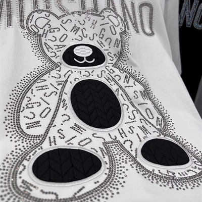 市场上装-T恤-欧货T恤