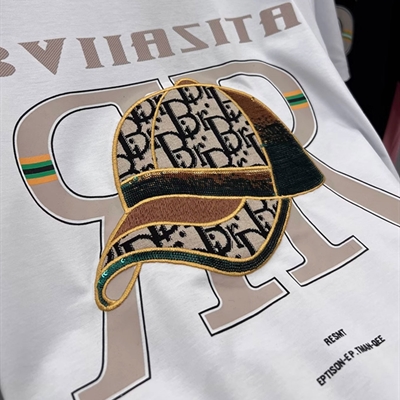 市场上装-T恤-欧货T恤