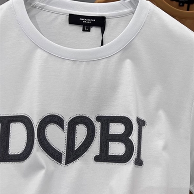 市场上装-T恤-欧货T恤