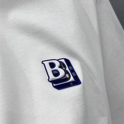 市场上装-T恤-欧货T恤