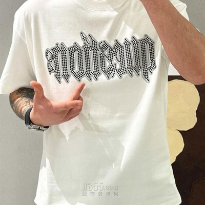 市场上装-T恤-欧货T恤