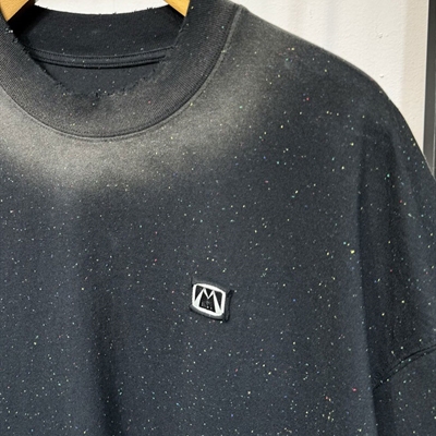 市场上装-T恤-欧货T恤