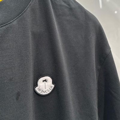 市场上装-T恤-欧货T恤