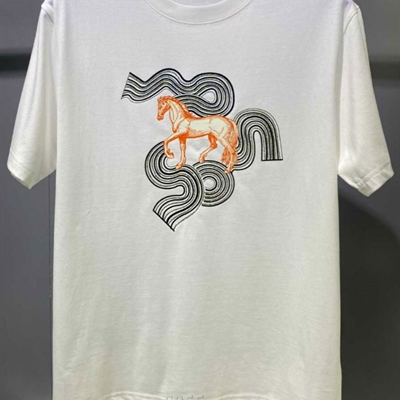 市场上装-T恤-欧货T恤