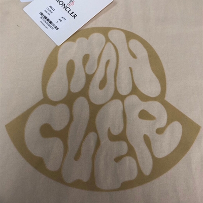 市场上装-T恤-欧货T恤