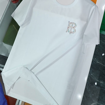 市场上装-T恤-欧货T恤