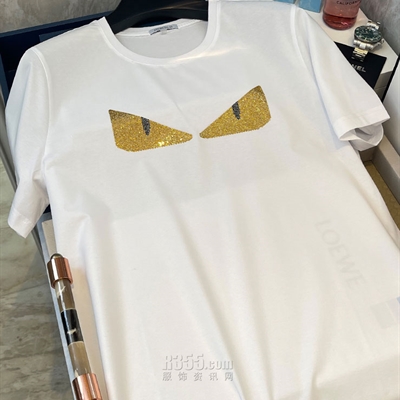 市场上装-T恤-欧货T恤