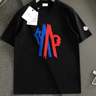 市场上装-T恤-欧货T恤