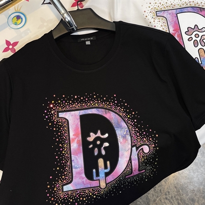 市场上装-T恤-欧货T恤