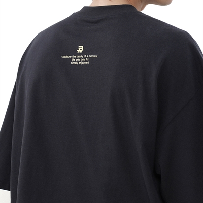 市场上装-T恤-电商T恤