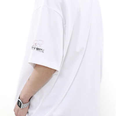 市场上装-T恤-电商T恤