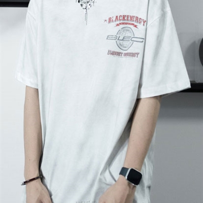 市场上装-T恤-电商T恤