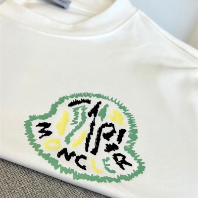 市场上装-T恤-欧货T恤