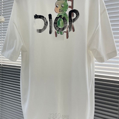 市场上装-T恤-欧货T恤