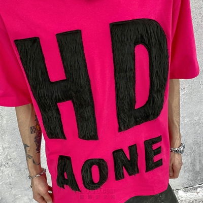 市场上装-T恤-电商T恤