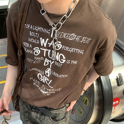 市场上装-T恤-电商T恤