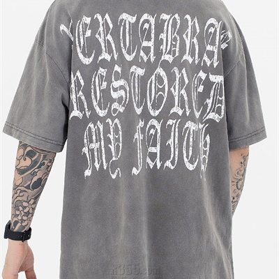 市场上装-T恤-电商T恤