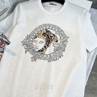 市场上装-T恤-欧货T恤