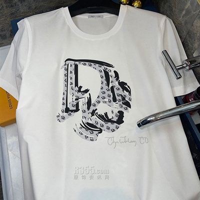 市场上装-T恤-欧货T恤