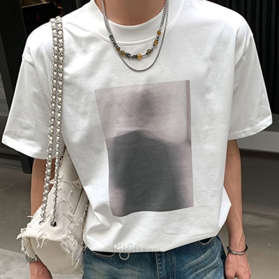 市场上装-T恤-电商T恤