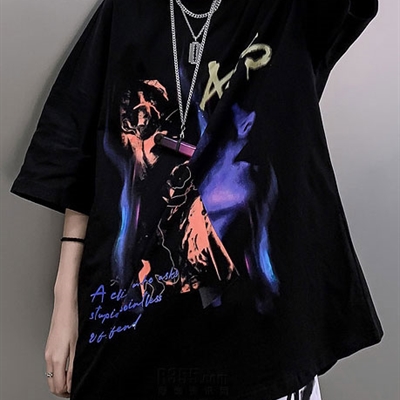 市场上装-T恤-电商T恤