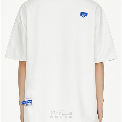 市场上装-T恤-电商T恤