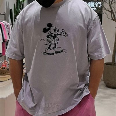 市场上装-T恤-休闲T恤