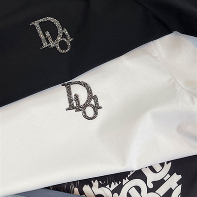 市场上装-T恤-欧货T恤