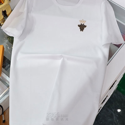 市场上装-T恤-欧货T恤