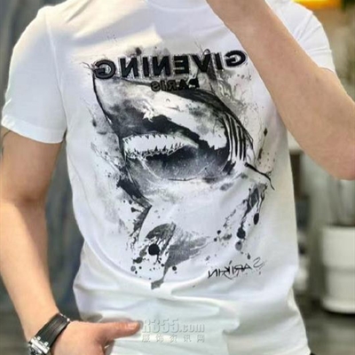 市场上装-T恤-欧货T恤