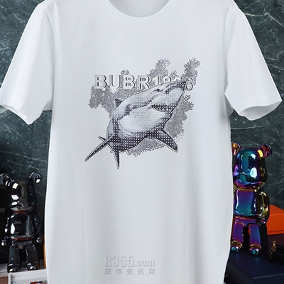 市场上装-T恤-欧货T恤