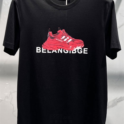 市场上装-T恤-欧货T恤