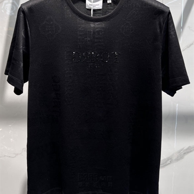 市场上装-T恤-欧货T恤