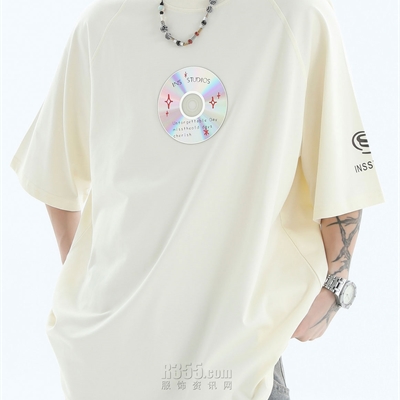 市场上装-T恤-电商T恤